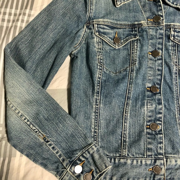 Calvin Klein Jean jacket Sz S cropped med wash - Picture 2 of 15